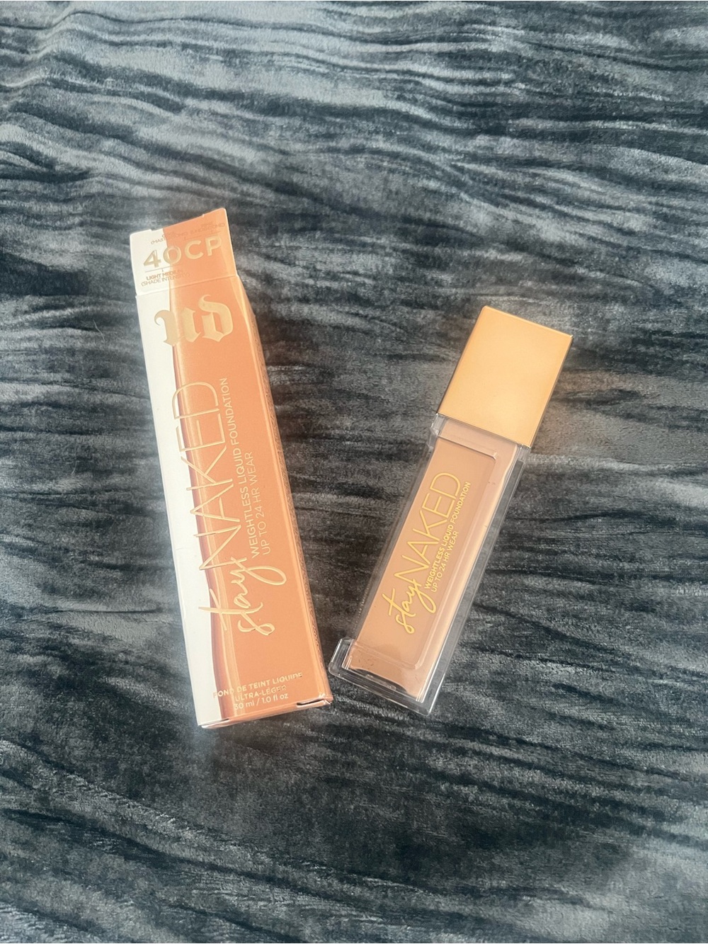 Urban Decay Stay Naked Weightless 24hr Liquid Foundation - 40CP Light/Medium